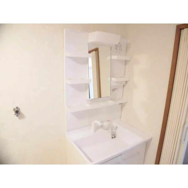 丸美タウンマンション昭和橋 独立洗面台はリフォームにより交換されております。