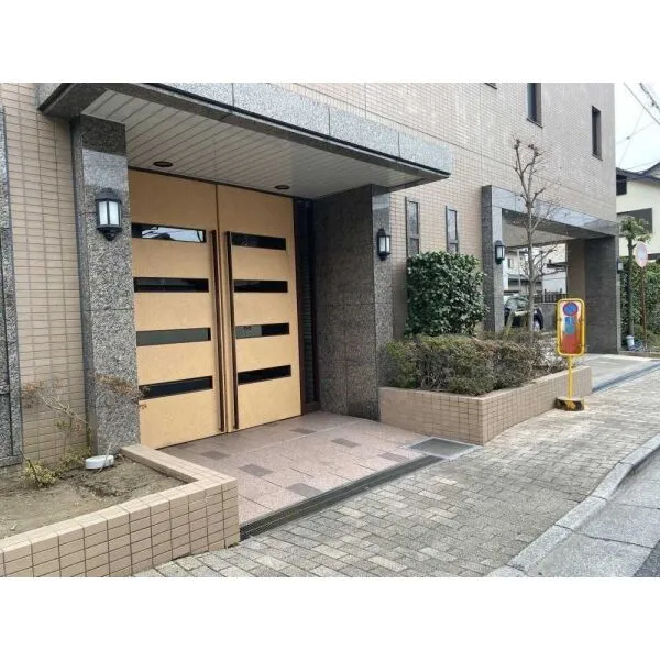 モア・クレスト大宮堀の内 エントランス