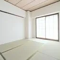 ボナハイツ星川 和室　約６帖