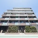ファインスクェア府中緑町 落ち着いた色調で統一されたスタイリッシュな外観