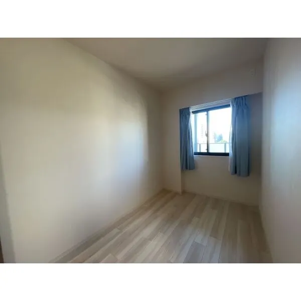 オープンレジデンシア大須門前町 洋室