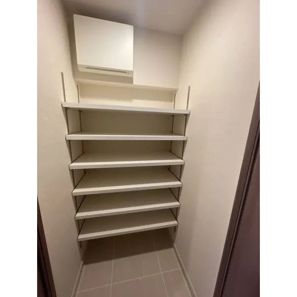 オープンレジデンシア大須門前町 下足入