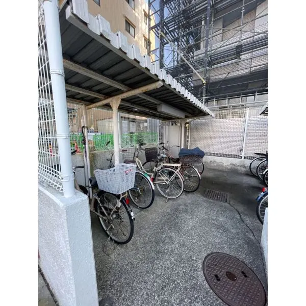 東急ドエルアルス平塚 駐輪場