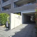 プラウド平安通 エントランスアプローチ（南側）