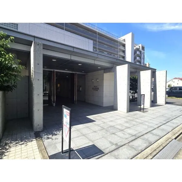 プラウド平安通 エントランスアプローチ(北側)