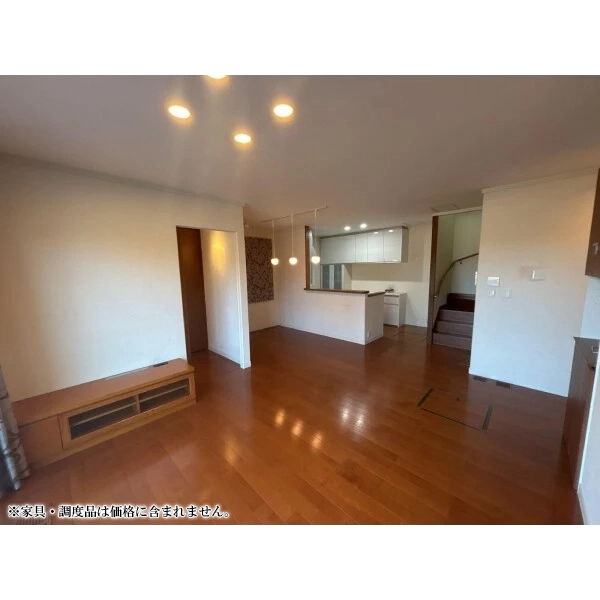 市川市中国分５丁目 リビング