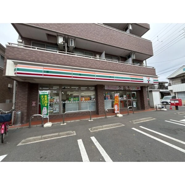 市川市中国分５丁目 セブンイレブン中国分3丁目店（コンビニ）まで約710m（徒歩9分）