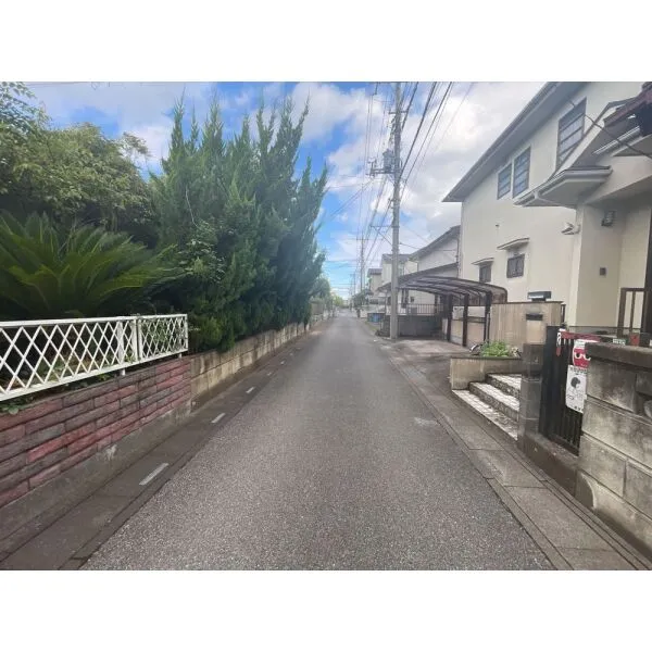 越谷市弥栄町1丁目 前面道路(南東側)
