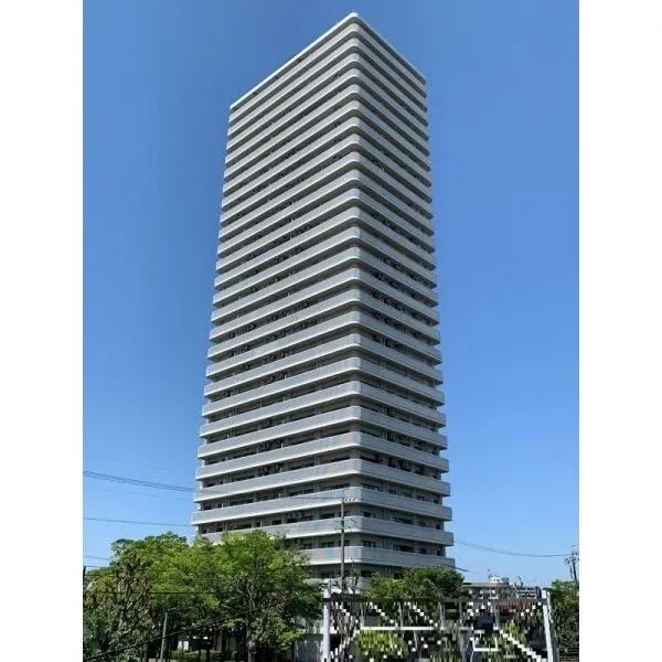 ザ・シ－ン徳川園 地上30階建ての高層マンション。
