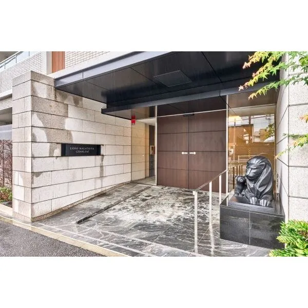 ライオンズ長津田グランリーフ 現地エントランス写真