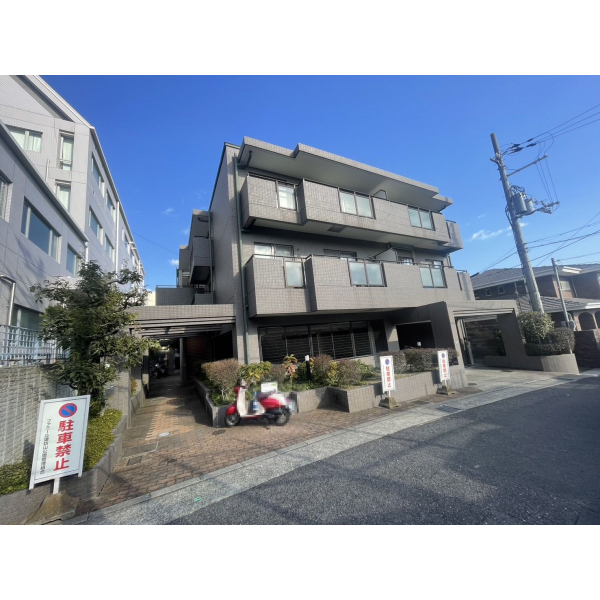 ファミール諏訪山公園 外観