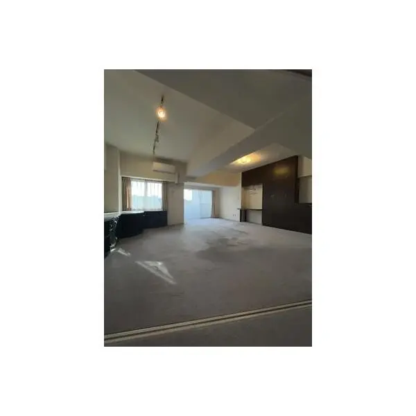 ザ・スクエア その他画像