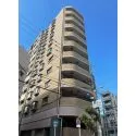 ルミエール真田山 地上10階建ての建物外観です。