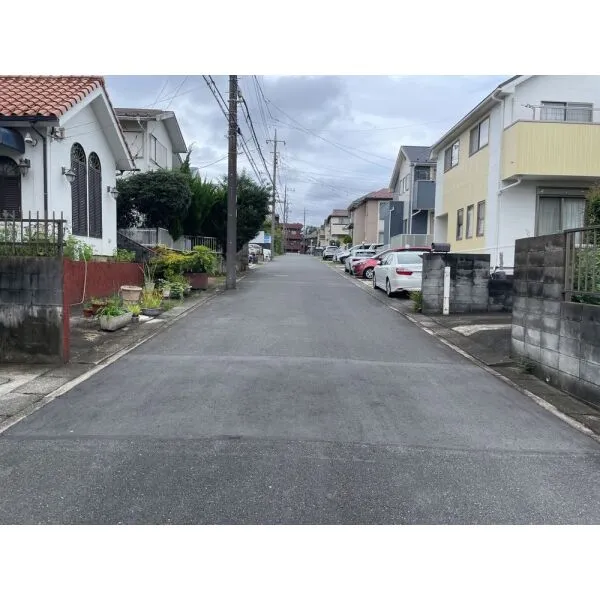 横浜市緑区霧が丘6丁目 前面道路