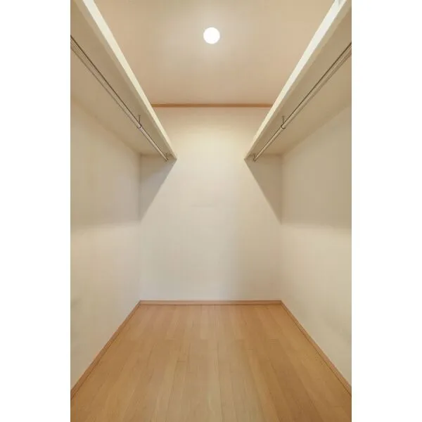 岩倉市大市場町郷廻 ウォークインクローゼット