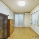 岩倉市大市場町郷廻 洋室