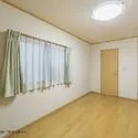 岩倉市大市場町郷廻 洋室