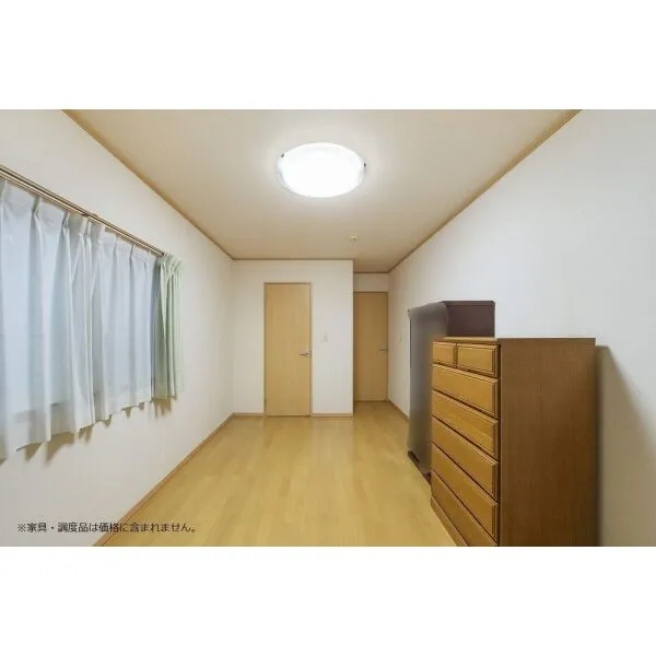 岩倉市大市場町郷廻 洋室