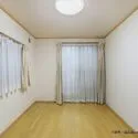 岩倉市大市場町郷廻 洋室