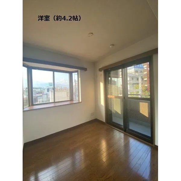 プロパレス豊中庄内西町ヴァローレ 洋室(約4.2帖)