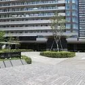 リヴァリエＢ棟 ＜エントランス＞地震に安心な「ＤＦＳ制震構造」採用、オール電化マンション