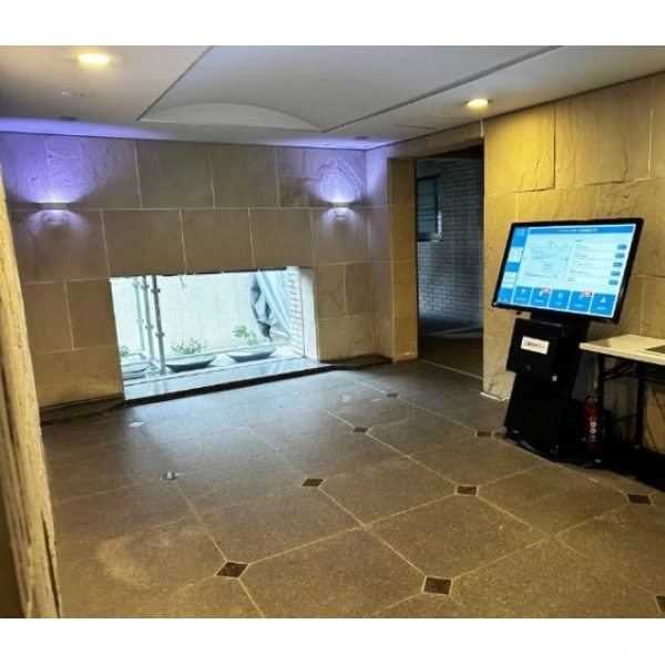 メゾンセゾン落合 エントランス