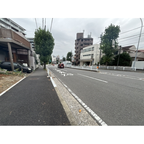 横浜市西区伊勢町３丁目 前面道路