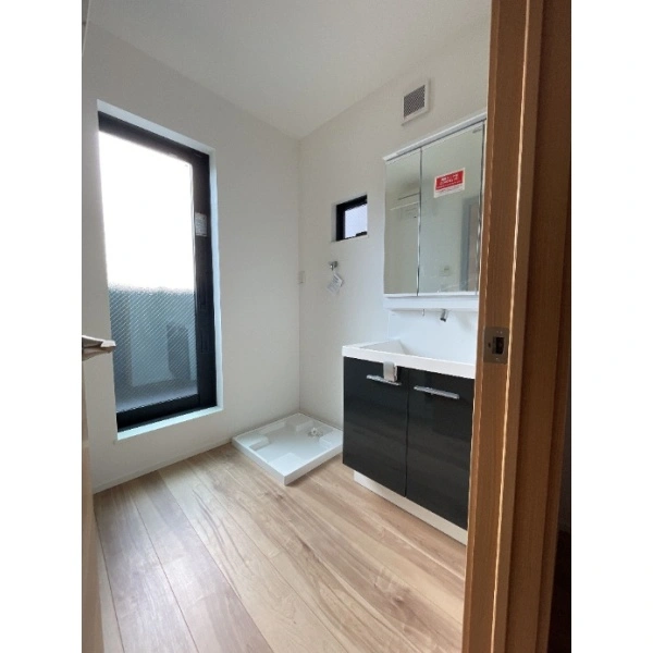 横浜市西区伊勢町３丁目 洗面室