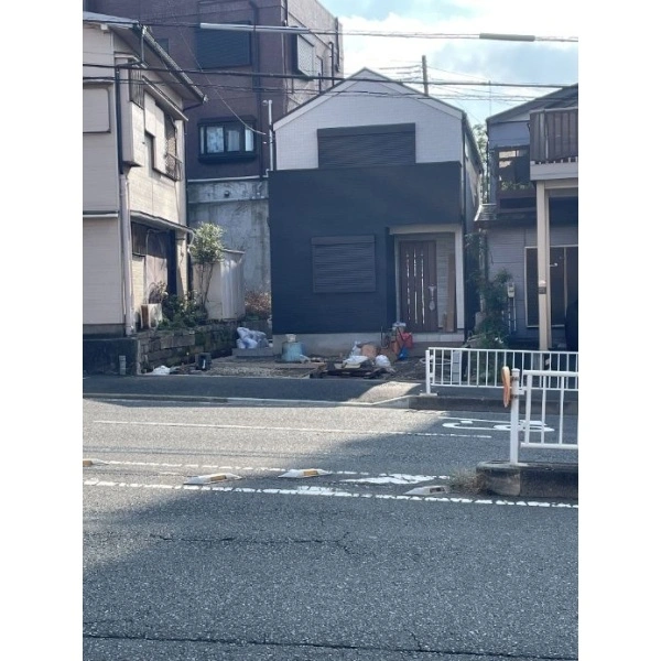 横浜市西区伊勢町３丁目 前面道路