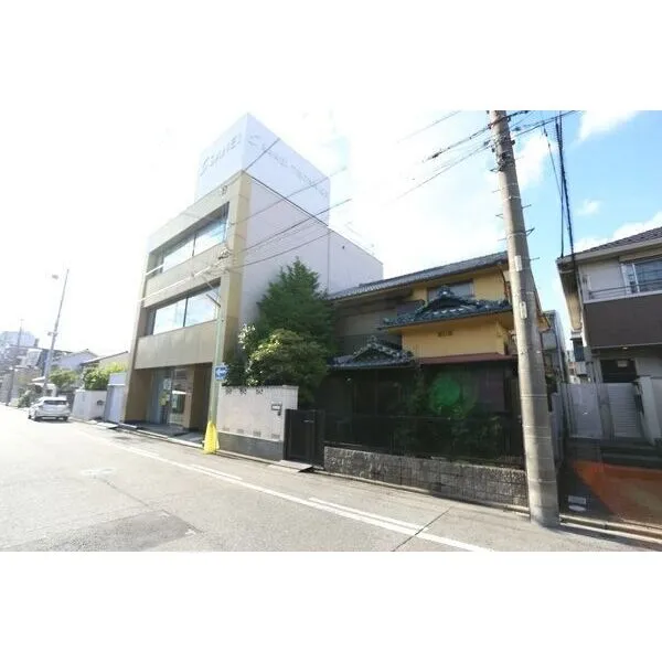 名古屋市千種区今池南 南側にリビングやバルコニーを設けると、心地よい風や陽光を取り込みやすいプランをご検討いただけます。