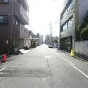 名古屋市千種区今池南 見通しの良い直線道路のため、お子様や年配の方でも歩行しやすい環境です。ぜひ現地にてご体感ください。