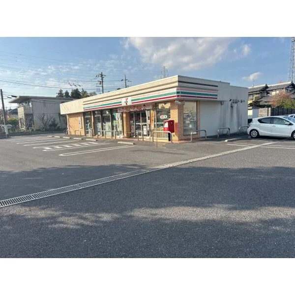 柏市伊勢原１丁目 セブン-イレブン 流山青田店　（コンビニ）まで約620m（徒歩8分）