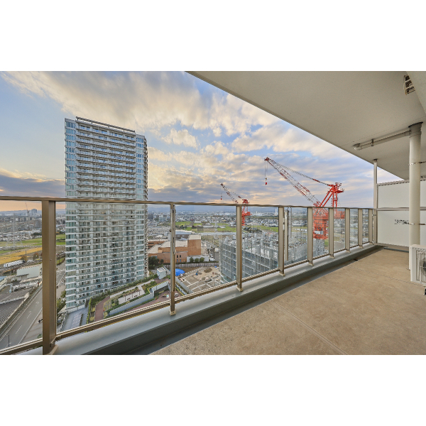 リーフィアタワー海老名アクロスコート 北西側バルコニー