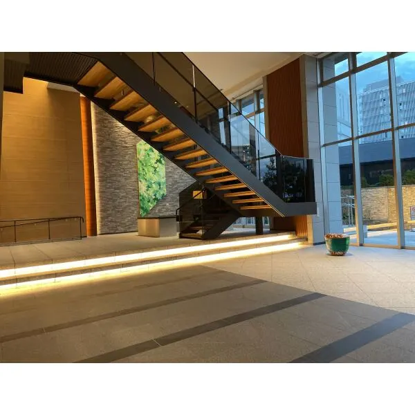 リーフィアタワー海老名アクロスコート ホール