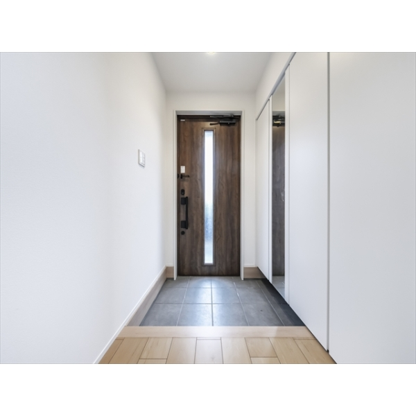 名古屋市千種区徳川山町３丁目 玄関