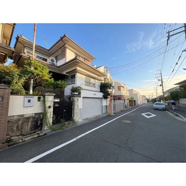 箕面市桜井１丁目 前面道路