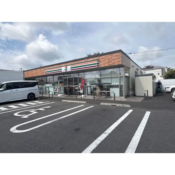 流山市江戸川台西3丁目 セブンイレブン 流山江戸川台西3丁目店(コンビニ)まで約410m(徒歩6分)
