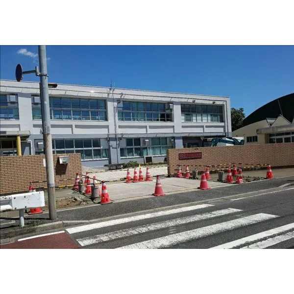流山市江戸川台西3丁目 流山市立江戸川台小学校(小学校)まで約1200m(徒歩15分)