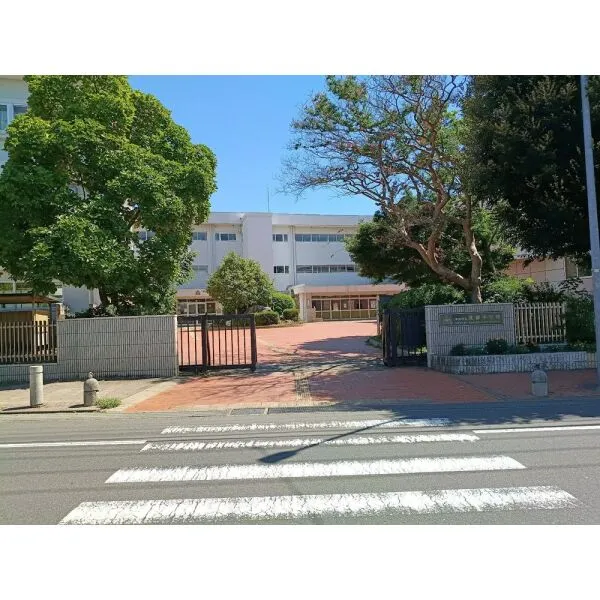 流山市江戸川台西3丁目 流山市立北部中学校(中学校)まで約900m(徒歩12分)
