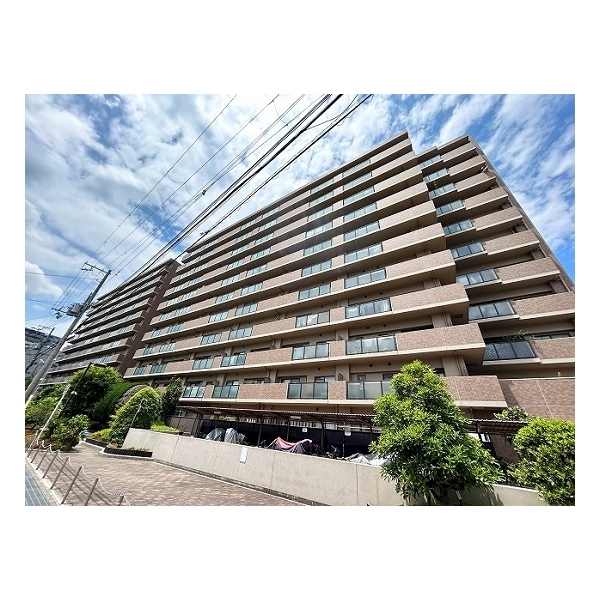 レピア・フェルティ本山 外観