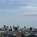 わらびスカイハイツ 晴れている日にはマンションの屋上からスカイツリーが望めます