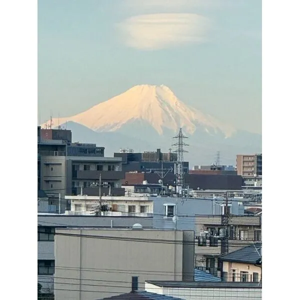 わらびスカイハイツ 晴れの日には富士山も望めます。