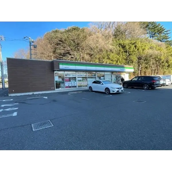 千葉市稲毛区稲毛1丁目 ファミリーマート千葉稲丘町店(コンビニ)まで約360m(徒歩5分)