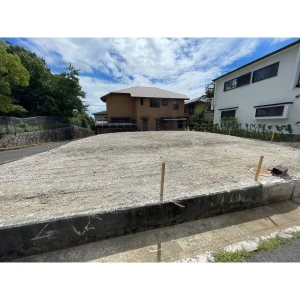 宝塚市中山五月台2丁目 北側からの現地写真