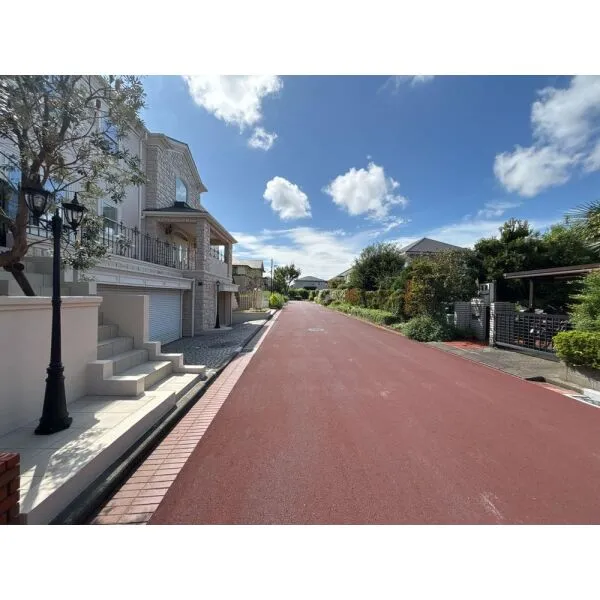 横浜市中区本牧和田 前面道路