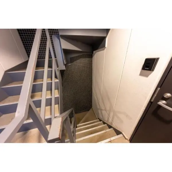 江東区南砂3丁目 階段