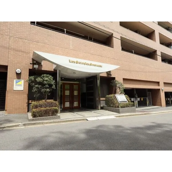 ライオンズステーションプラザ南浦和 エントランス