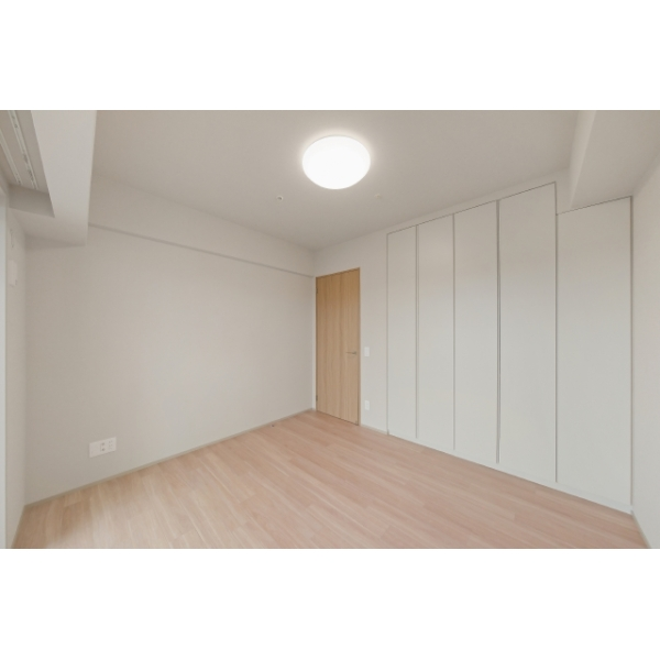 上本町ヒルズマーク 洋室約6畳