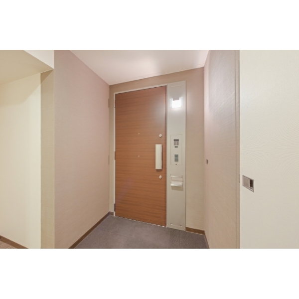 上本町ヒルズマーク 玄関