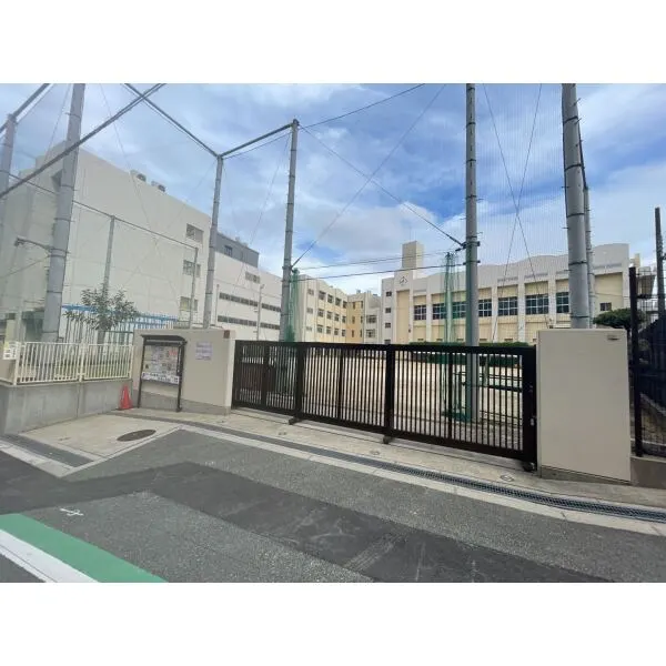 上本町ヒルズマーク 市立桃陽小学校（小学校）まで約690m（徒歩9分）